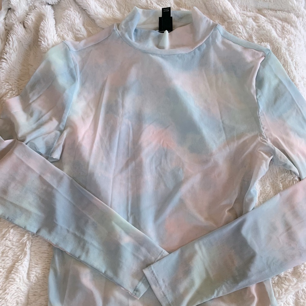 💖pastel colored see-through shirt💙